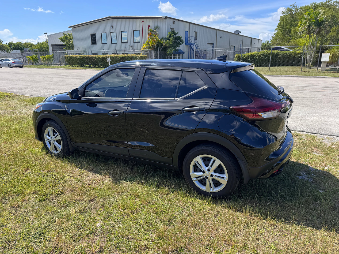 2024 NISSAN KICKS S XTRONIC CVT