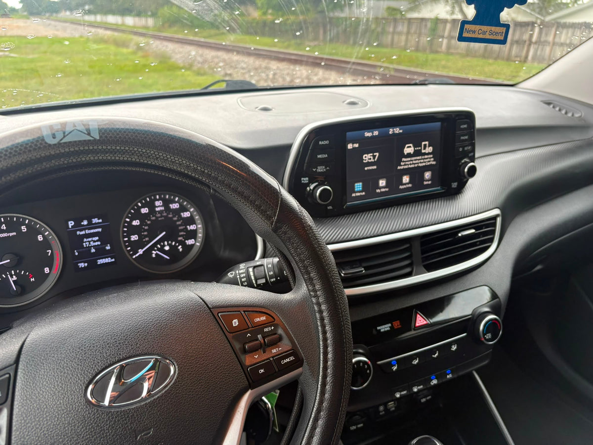 2021 HYUNDAI TUCSON SE