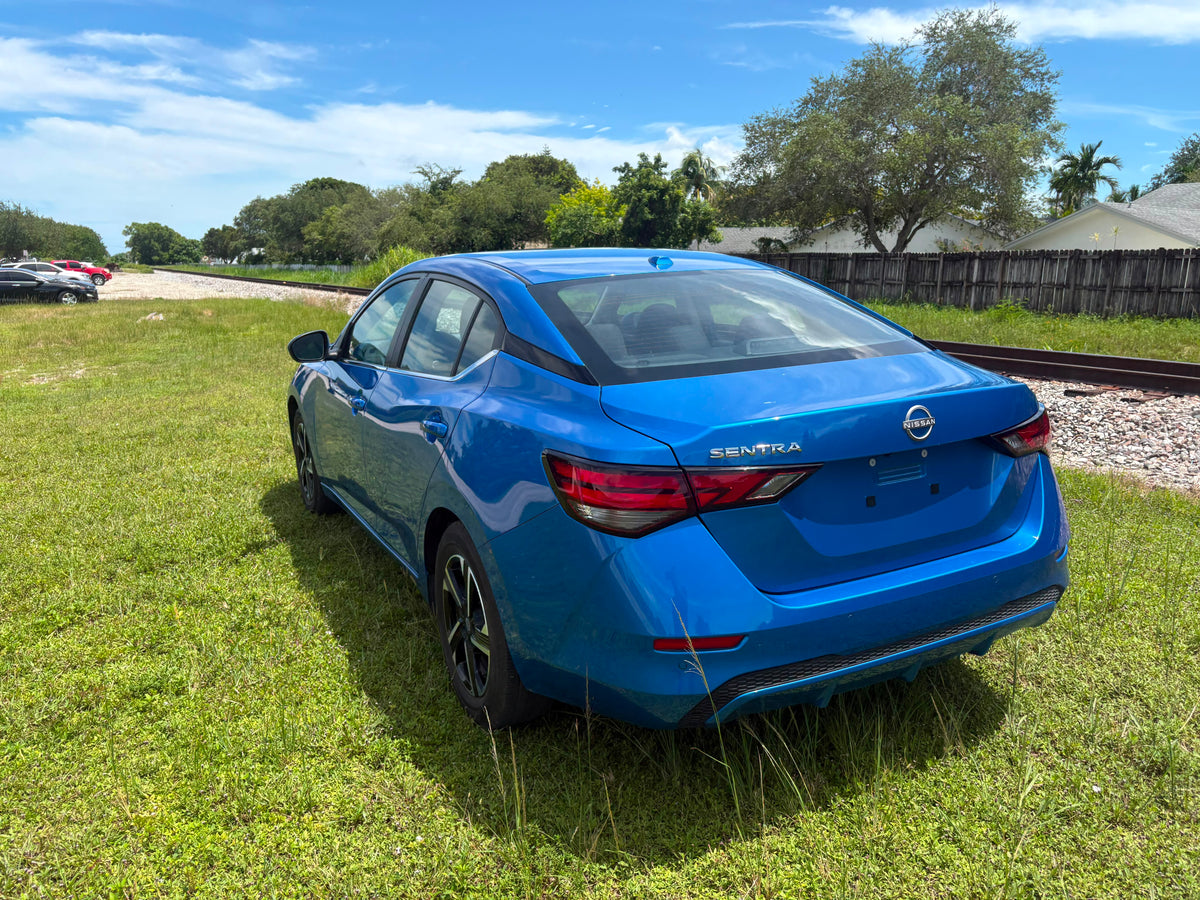 2025 NISSAN SENTRA SV