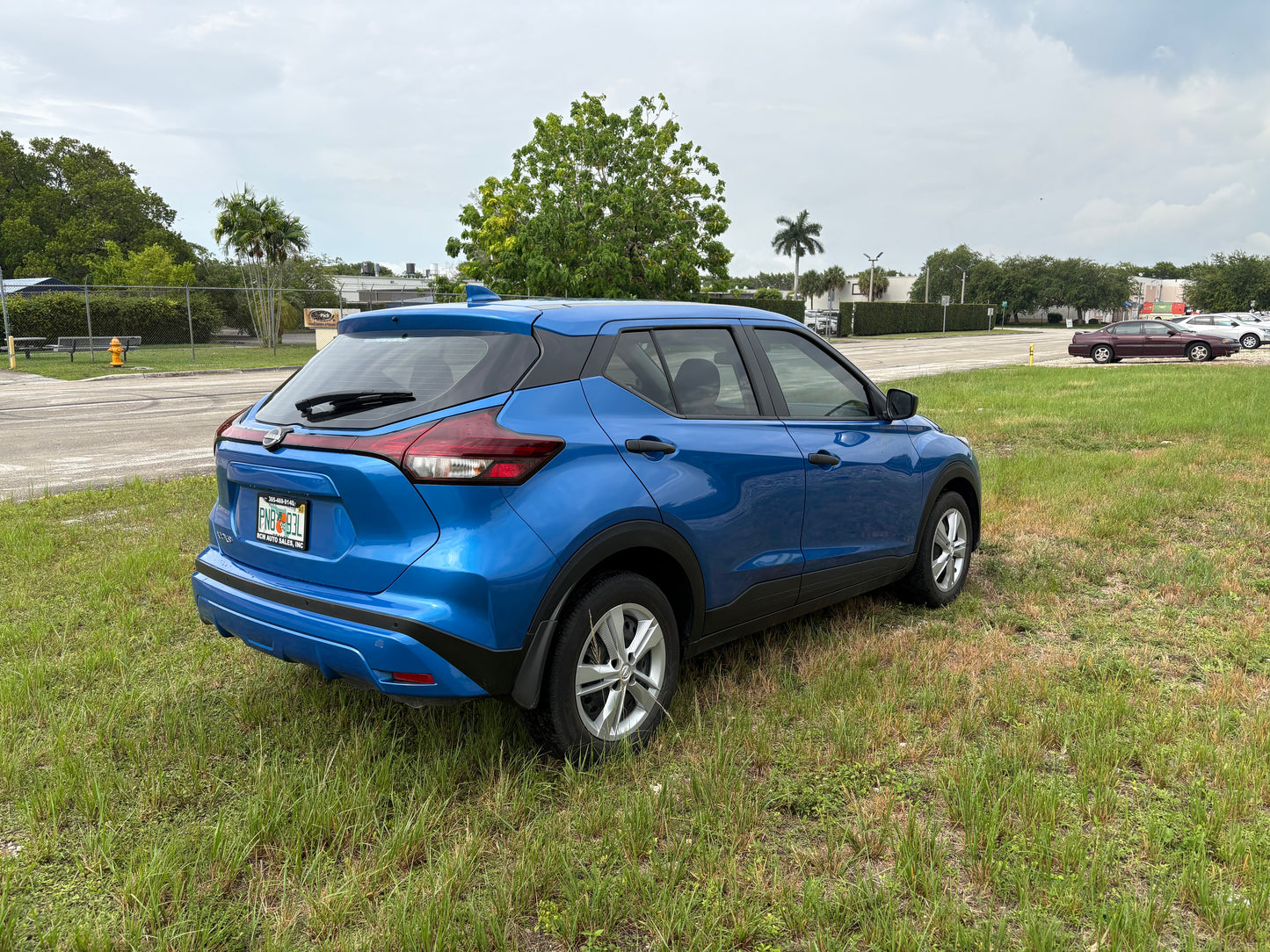 2023 NISSAN KICKS S XTRONIC CVT