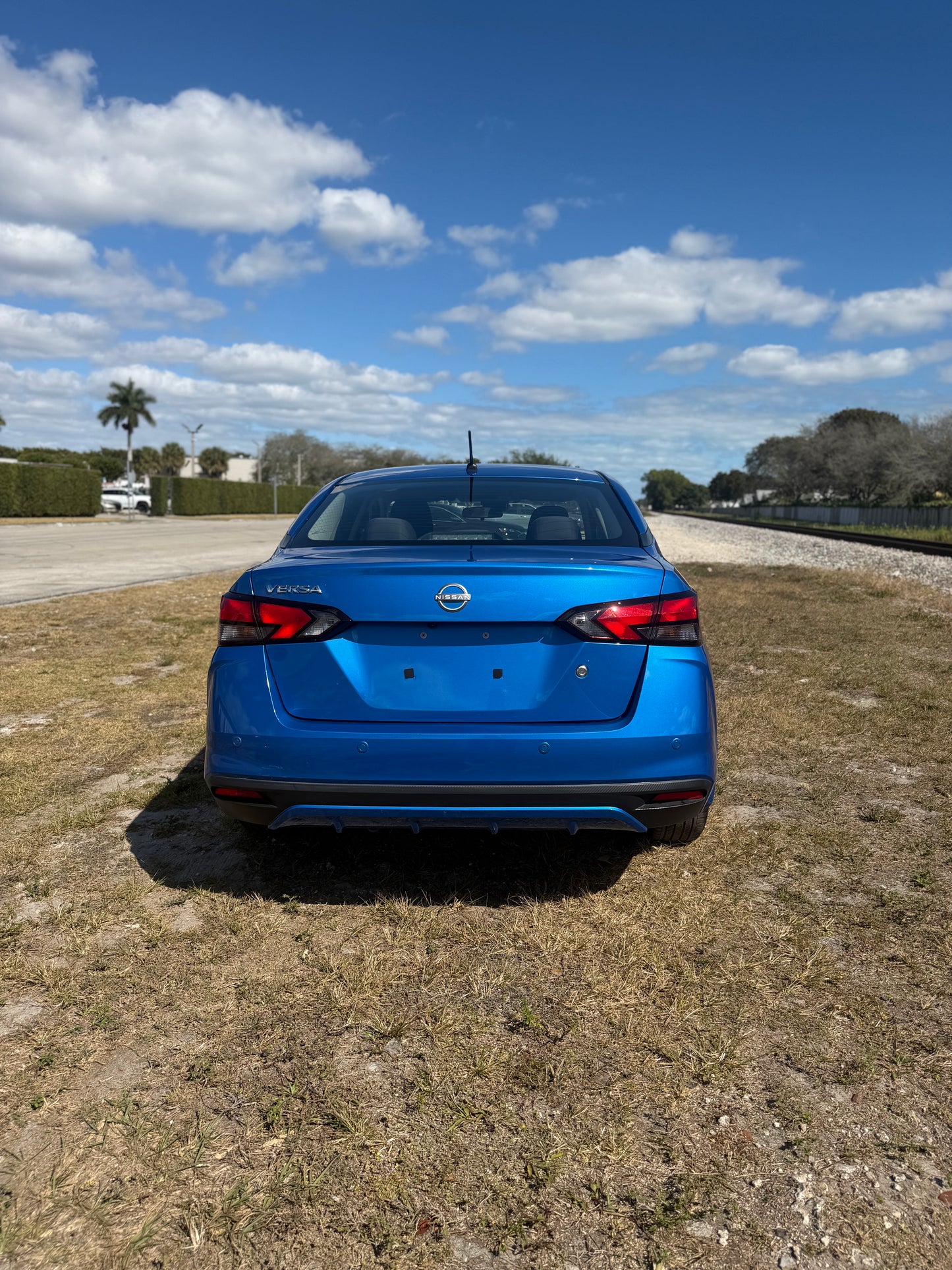 2023 NISSAN VERSA 1.6 S