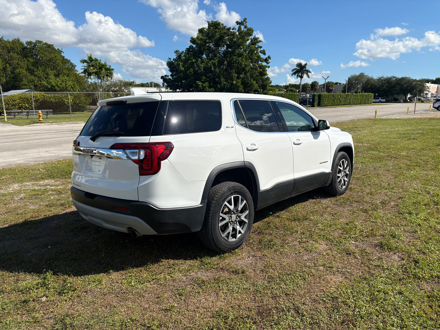 2020 GMC ACADIA FWD SLE