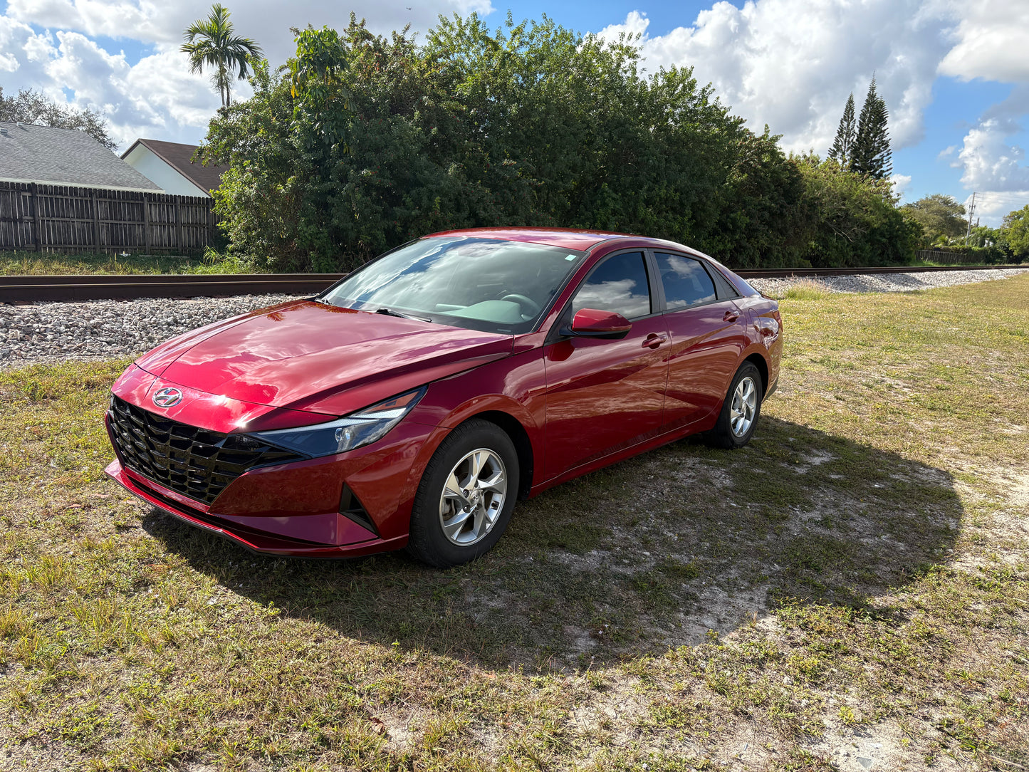 2023 HYUNDAI ELANTRA SE