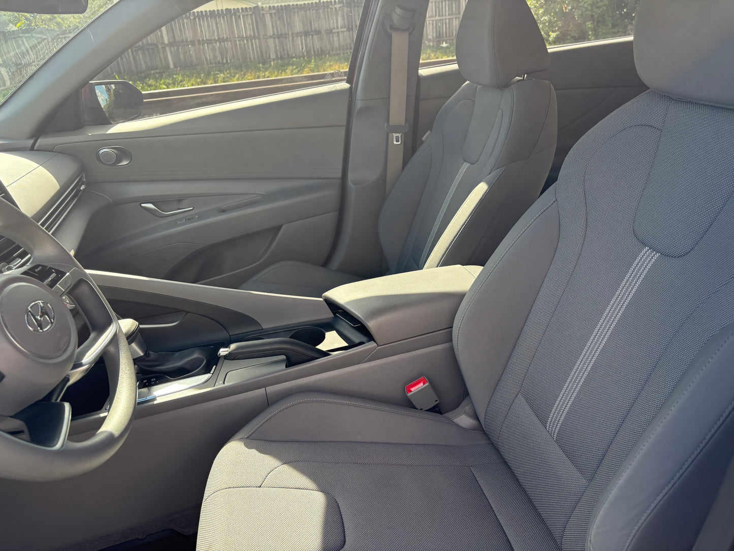 2023 HYUNDAI ELANTRA SE