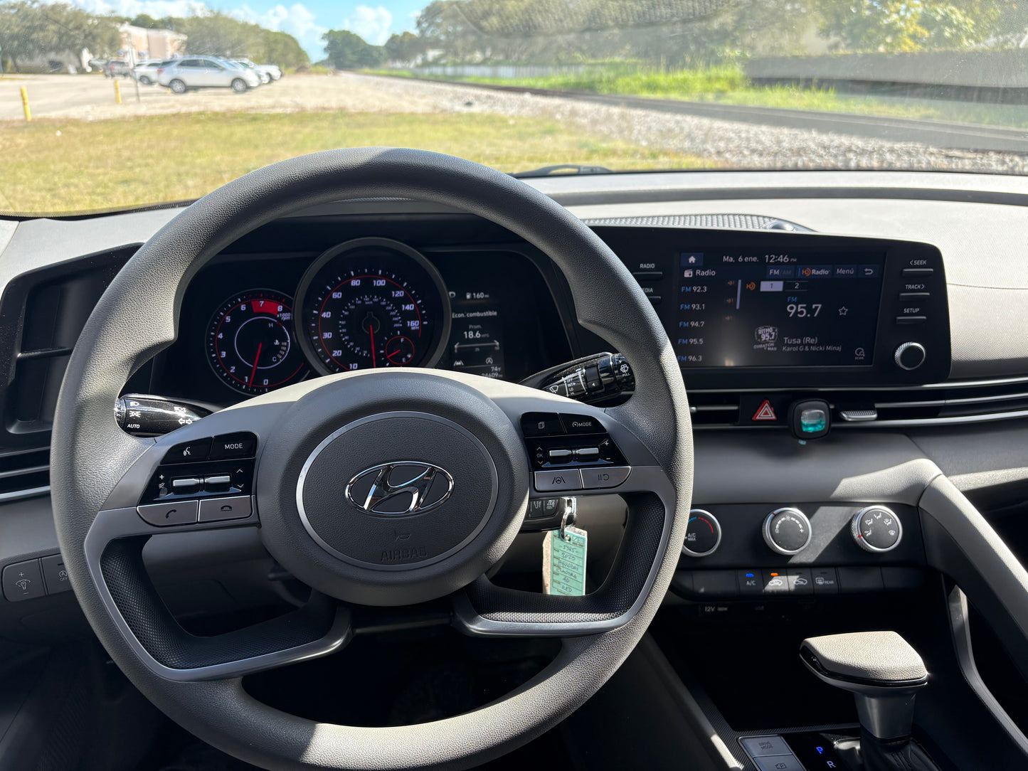 2023 HYUNDAI ELANTRA SE