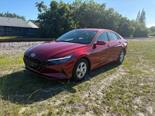 2022 HYUNDAI ELANTRA SE