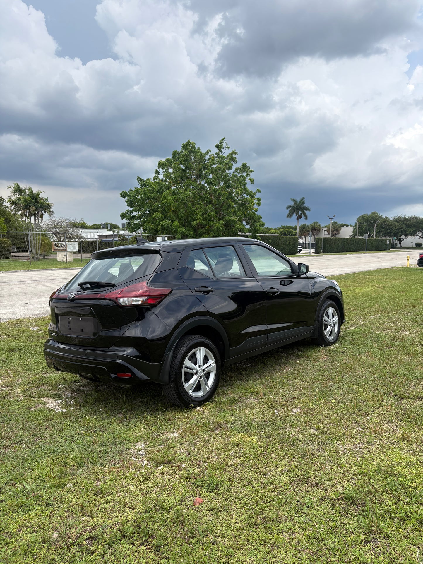 2025 NISSAN KICKS PLAY S