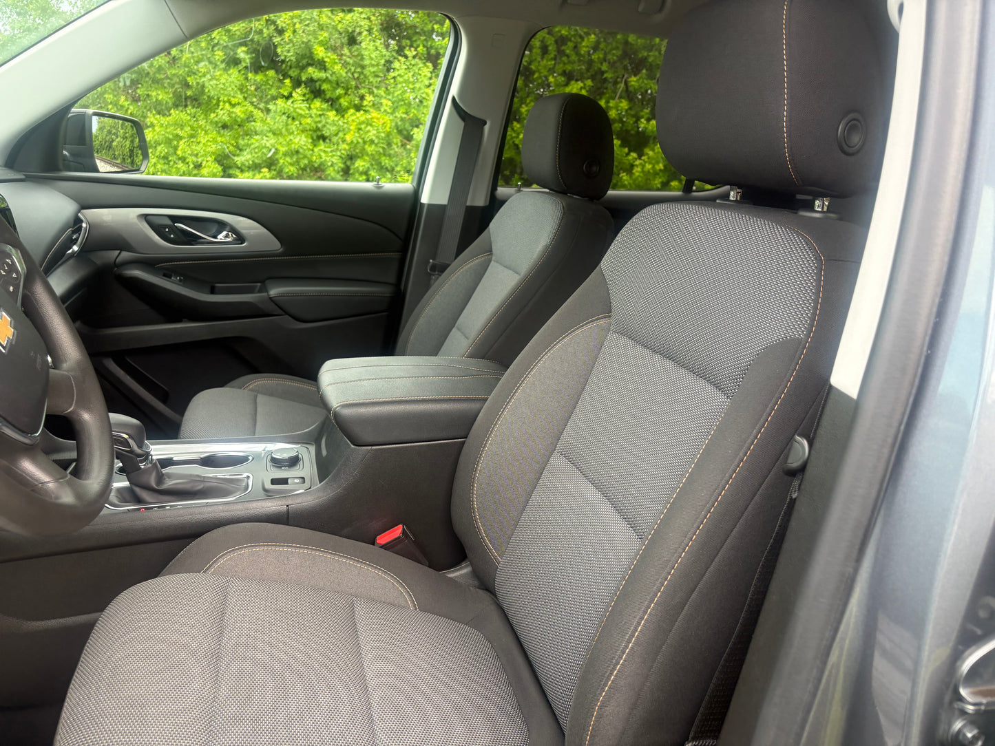 2021 CHEVROLET TRAVERSE FWD LS