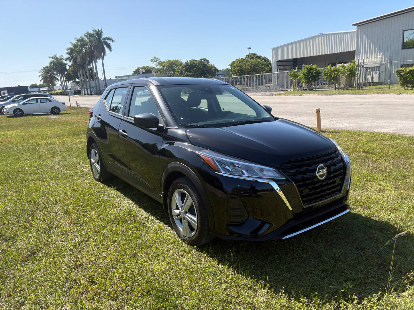 2024 NISSAN KICKS S