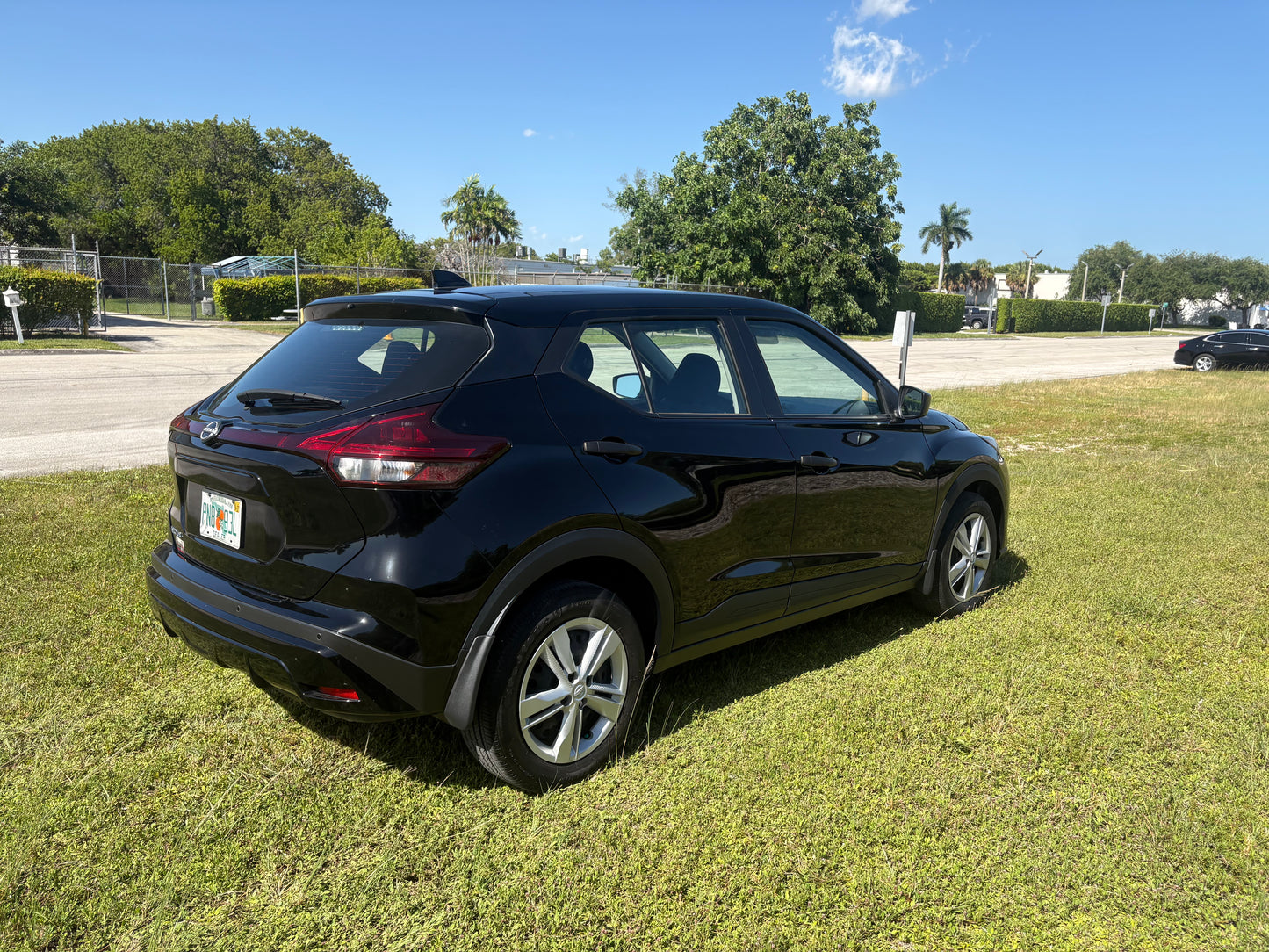 2024 NISSAN KICKS S
