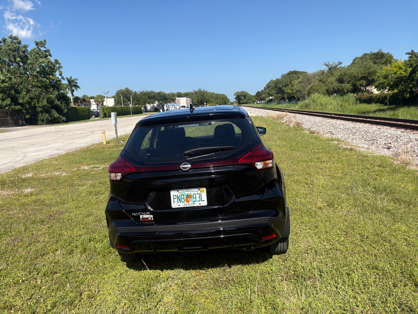 2024 NISSAN KICKS S