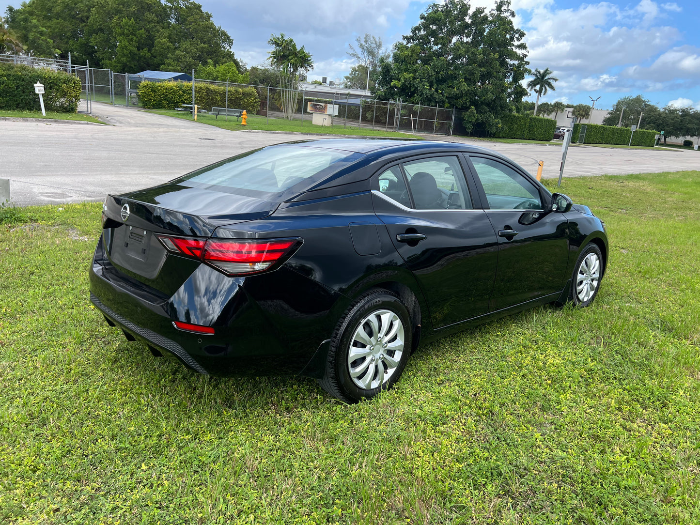 2022 NISSAN SENTRA