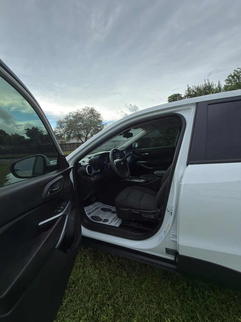 2025 CHEVROLET TRAX FWD LS