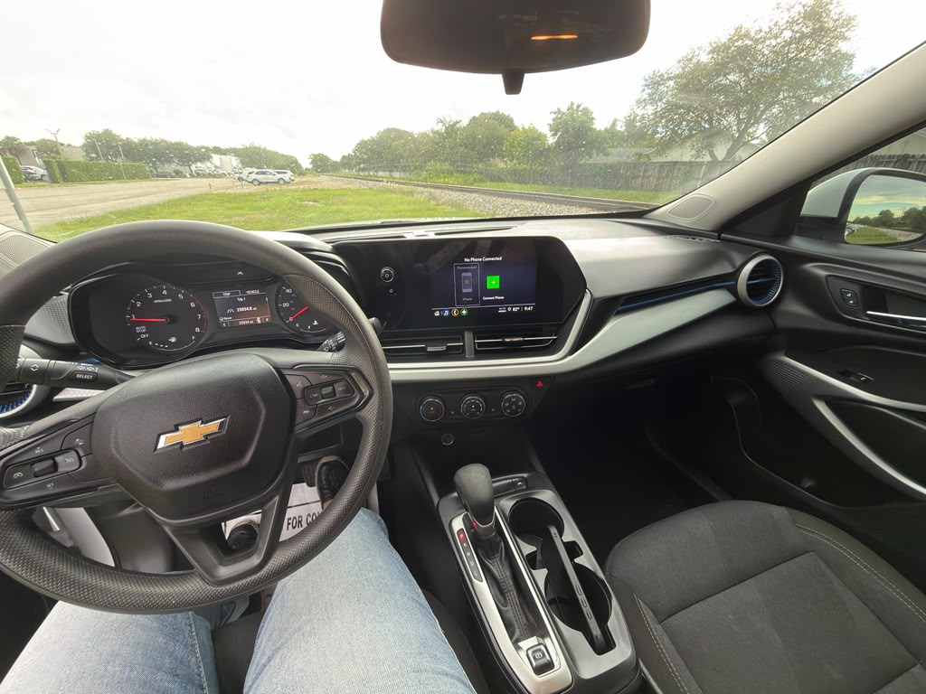 2025 CHEVROLET TRAX FWD LS