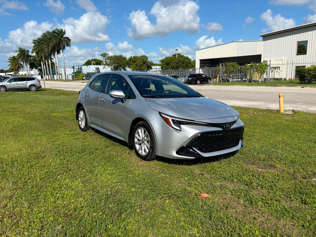 2025 TOYOTA COROLLA SE HATCHBACK